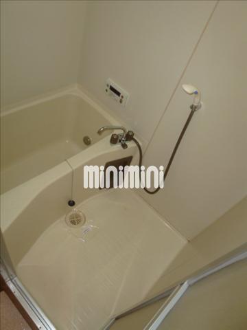 バス・シャワールーム　日々の疲れを癒すお風呂です。