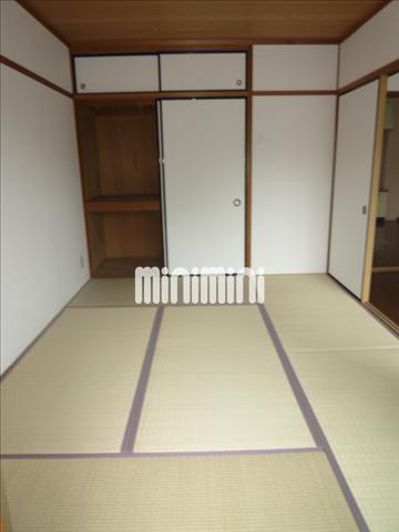 収納　押入がある和室です。