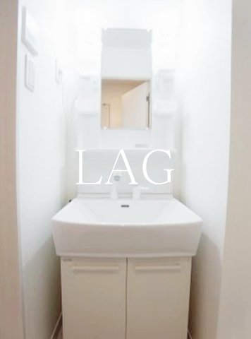 洗面設備　洗面台です。