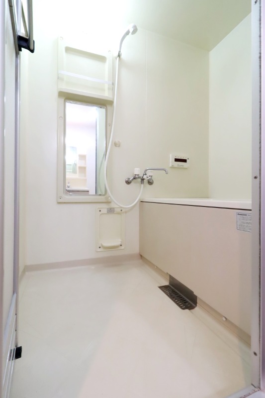 バス・シャワールーム　図面と現状に相違がある場合には現状を優先