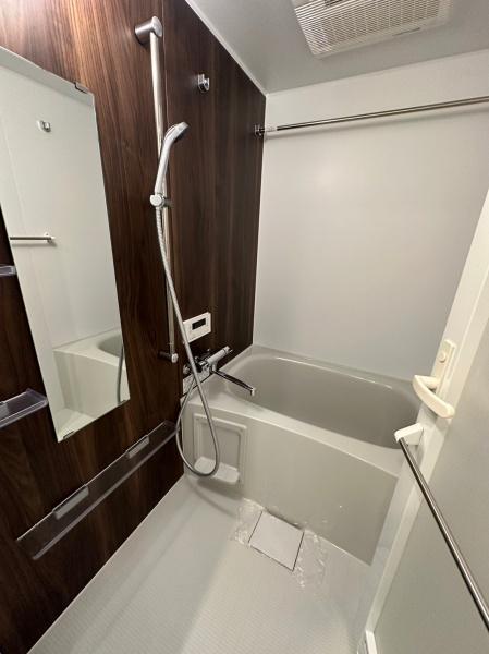 バス・シャワールーム　写真は同間取り別部屋のものです