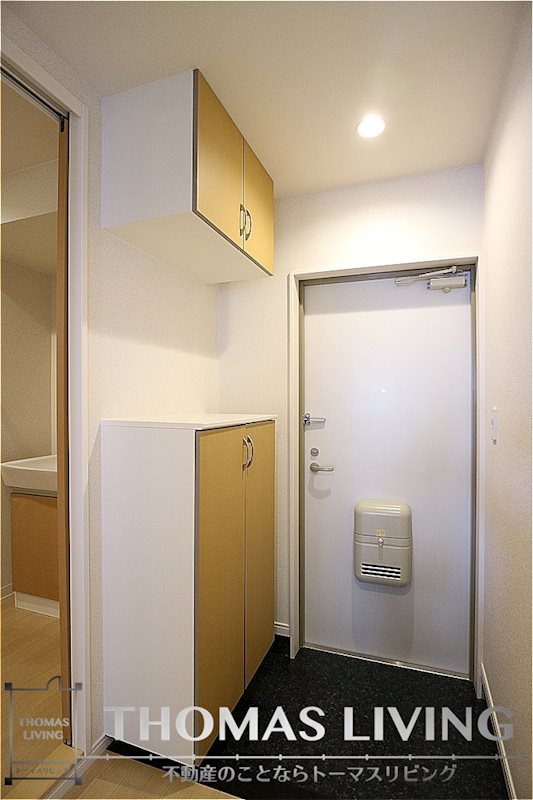 玄関　大容量のシューズボックスが御座いますよ。