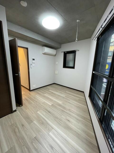 居室・リビング　?