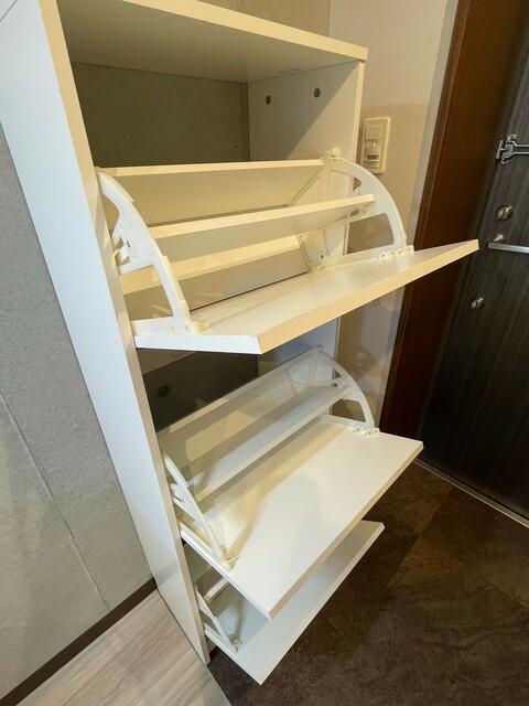 収納　シューズボックス
