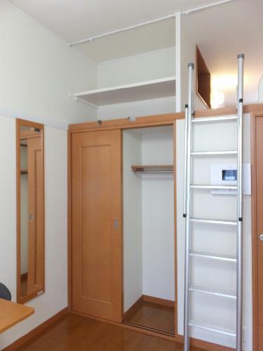 収納　クローゼット