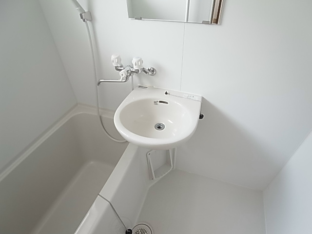 洗面設備　同一物件参考写真