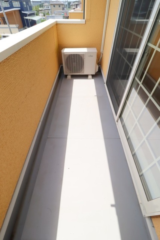 バルコニー　図面と現状に相違がある場合には現状を優先