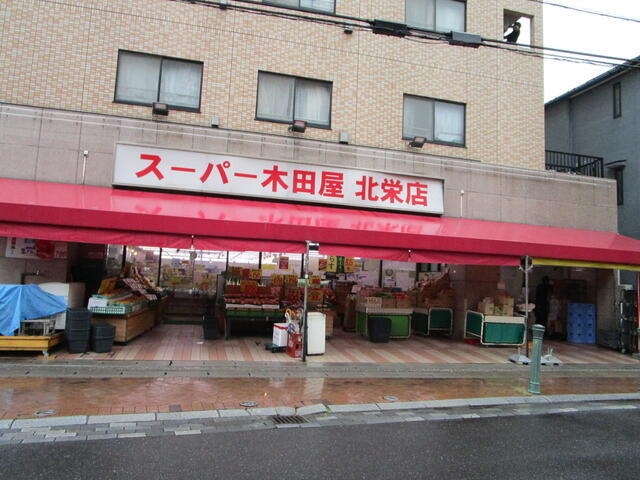 ショッピングセンター　ダイエー浦安駅前店（ショッピングセンター）まで202m