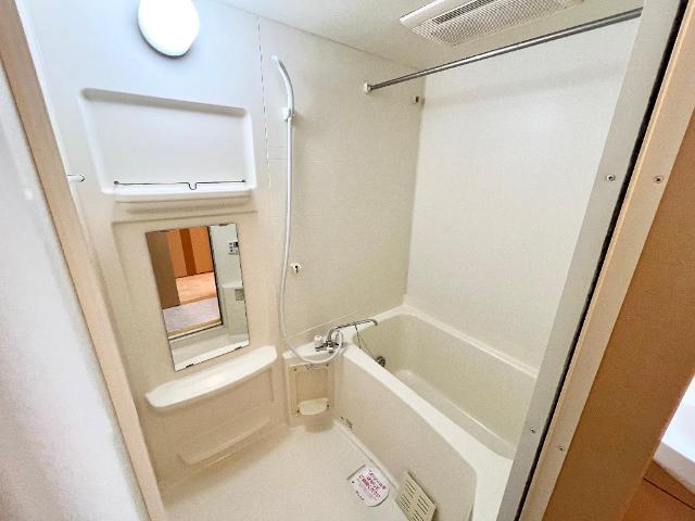 バス・シャワールーム　ユニットバス（イメージ）