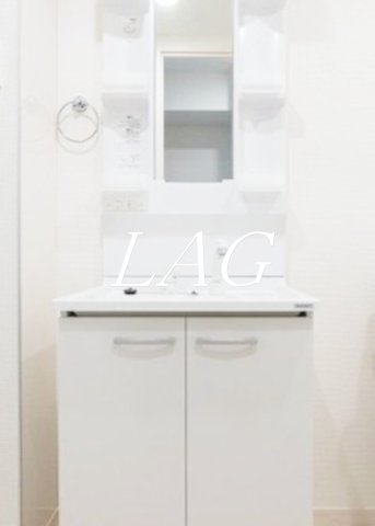 洗面設備　独立洗面台です。