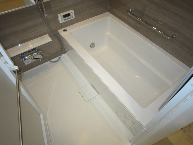 バス・シャワールーム　ゆったり過ごせるお風呂です