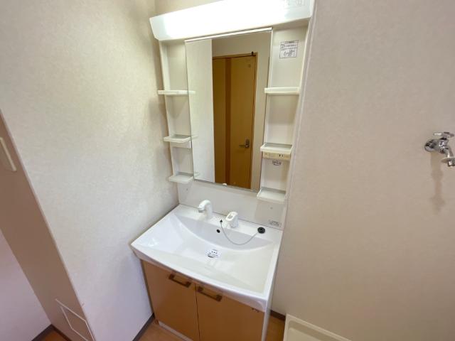 洗面設備　洗髪洗面化粧台