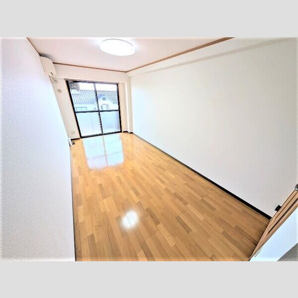 居室・リビング　居室