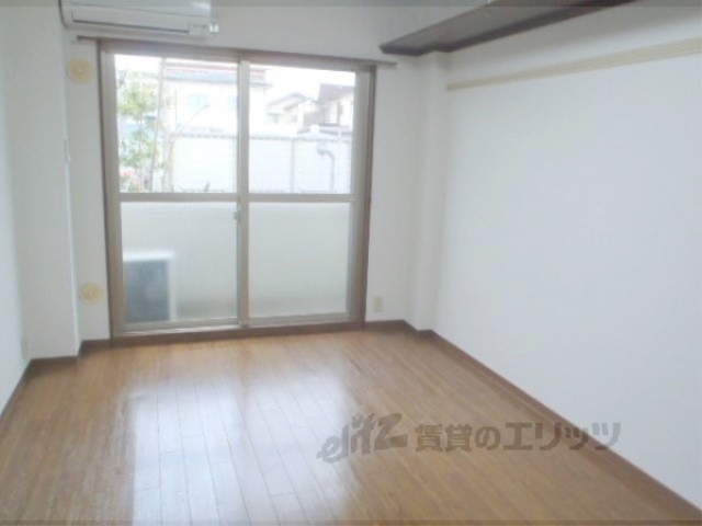 居室・リビング　洋室