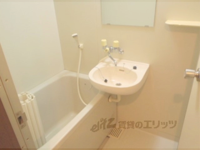 バス・シャワールーム　バス