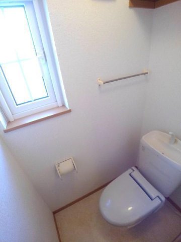 トイレ　トイレもきれいです