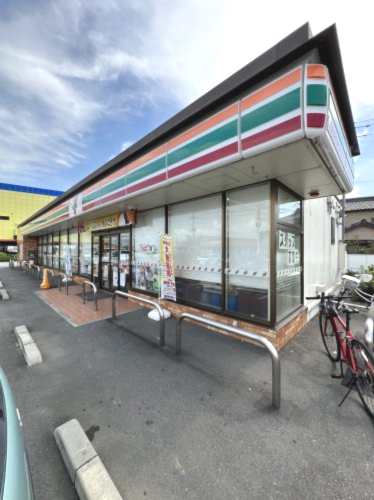 コンビニ　セブンイレブン本庄日の出4丁目店（コンビニ）まで507m