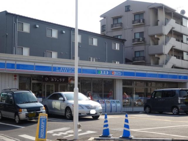 コンビニ　ローソン川口上青木店（コンビニ）まで530m