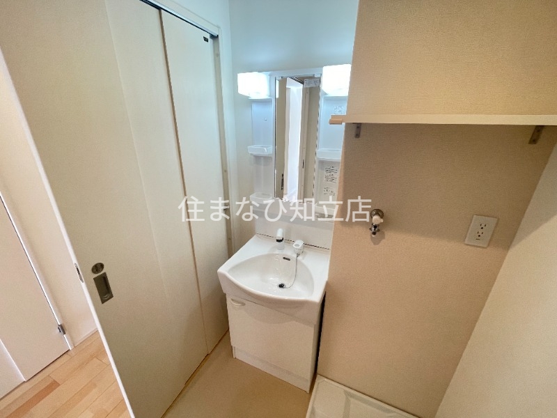 洗面設備　同型タイプ