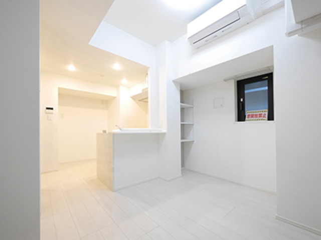 居室・リビング　２面採光のＬＤＫ