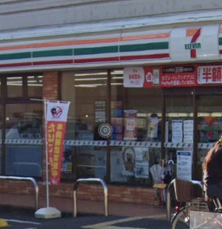 コンビニ　セブンイレブン 大阪十三本町3丁目店（コンビニ）まで130m