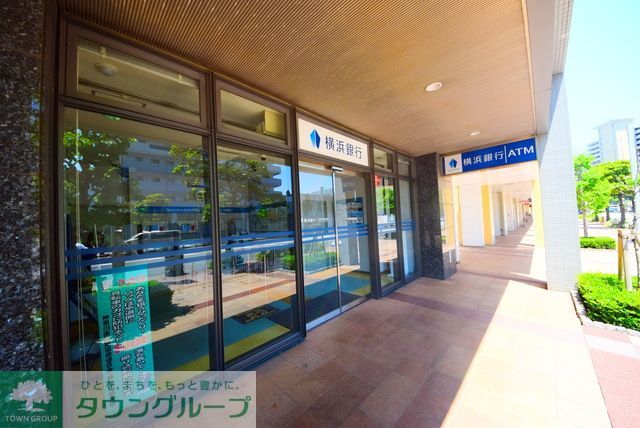 銀行　横浜銀行中央市場支店（銀行）まで640m