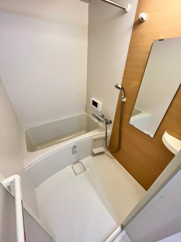 バス・シャワールーム　別号室の写真です。ご参考までに