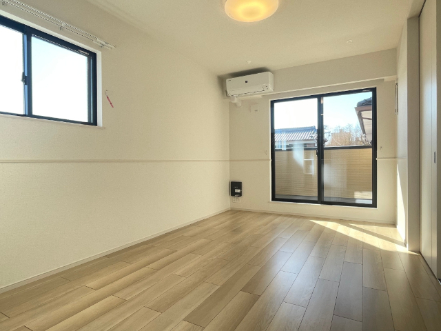 居室・リビング　同型写真