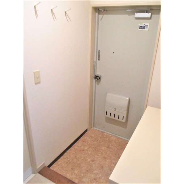 玄関　（２３１０）