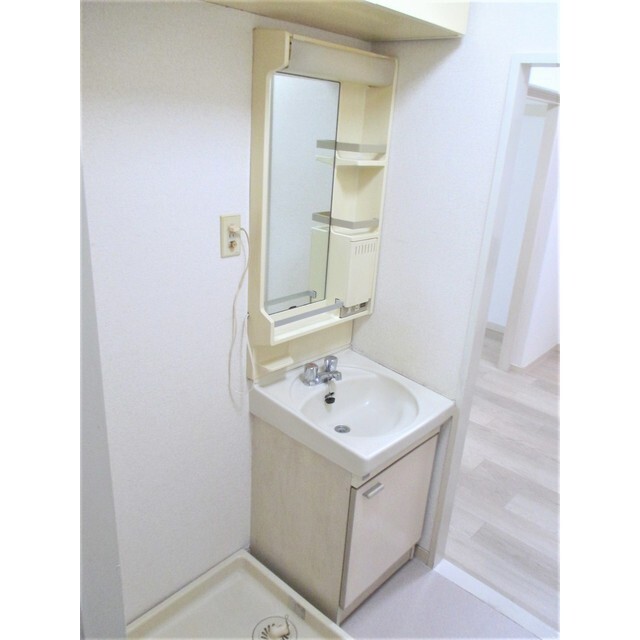 洗面設備　独立洗面化粧台（２３１０）