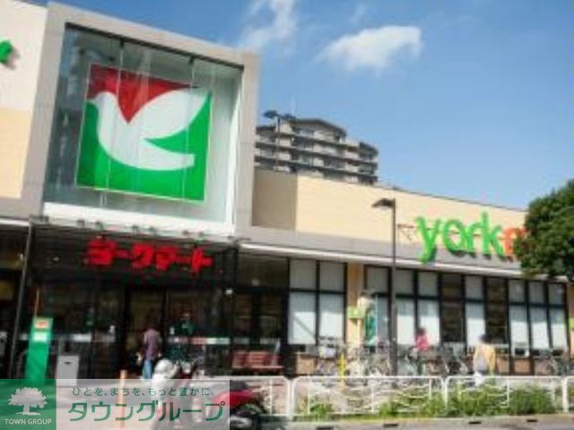 コンビニ　ヨークマート（コンビニ）まで120m