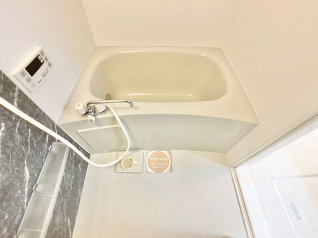 バス・シャワールーム　浴室換気乾燥機付　追い焚き給湯