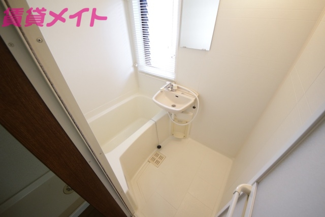 バス・シャワールーム　同物件別室写真