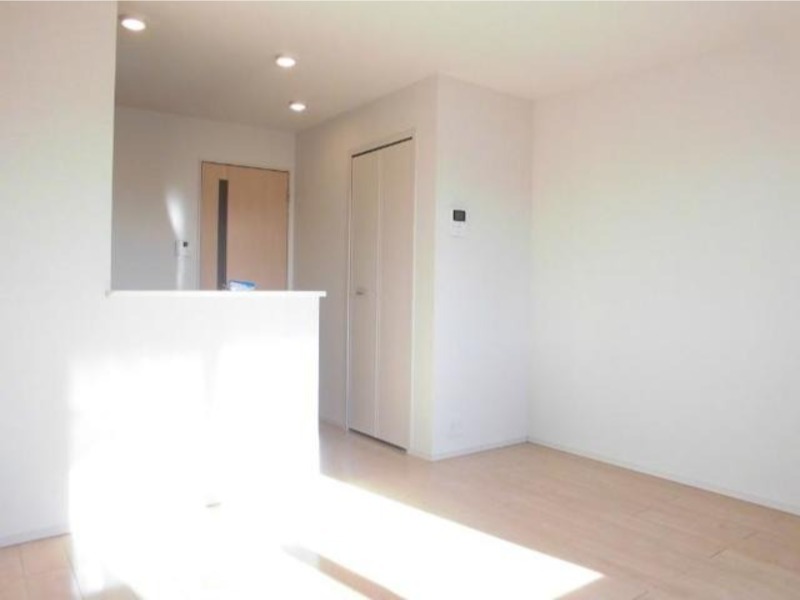 居室・リビング　図面と現状に相違がある場合には現状を優先