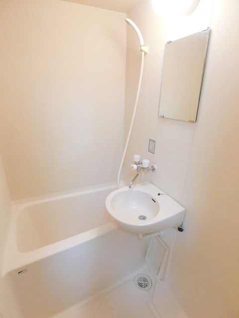 バス・シャワールーム　浴室