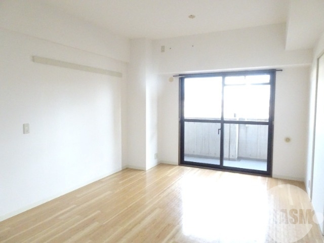 居室・リビング　広々としたリビング♪