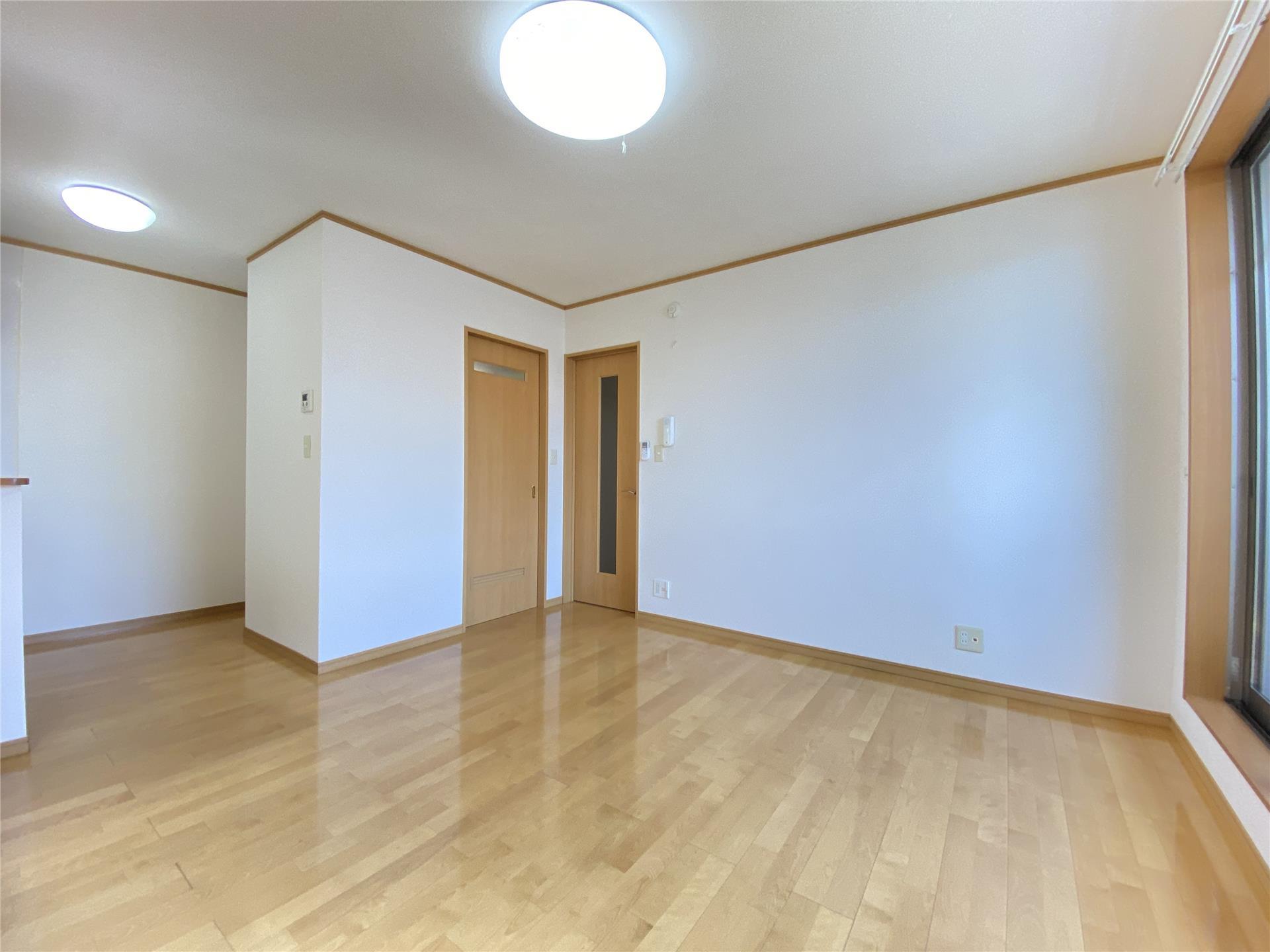 その他部屋・スペース　窓側からみたお部屋の様子♪