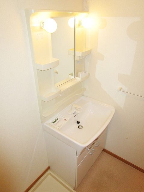 収納　★キッチンの横にある収納です★