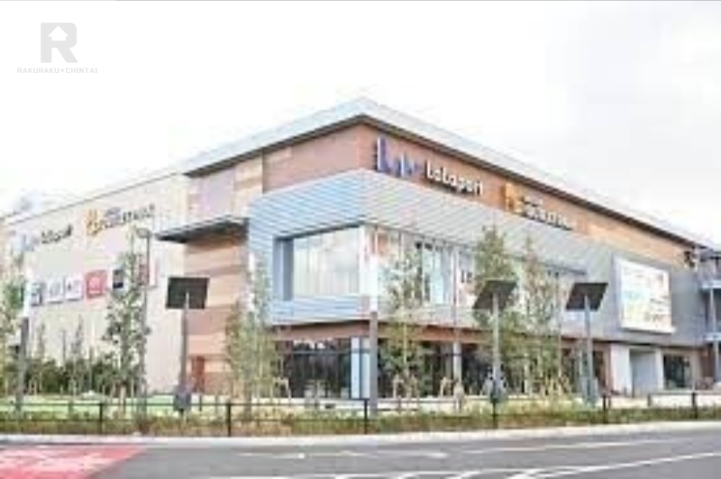 ショッピングセンター　三井アウトレットパーク大阪門真（ショッピングセンター）まで705m