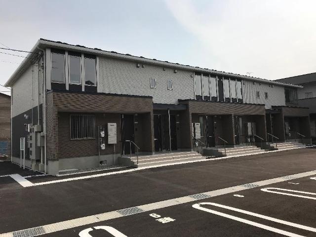 エントランス　外観写真（昼）