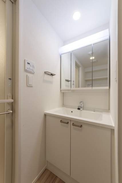 洗面設備　※写真は同タイプ住戸です。