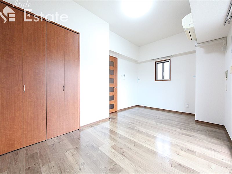 居室・リビング　内装