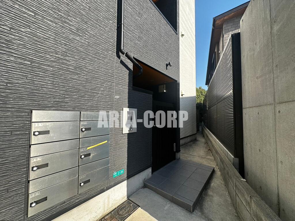 エントランス　オートロック対応物件◎