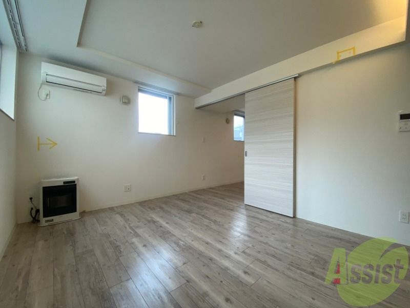 居室・リビング　広くてキレイなお部屋が広がっていて、充実した生活が送れそう。