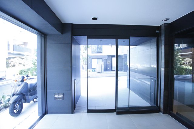 エントランス　エントランス