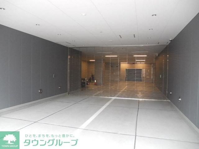 駐車場　駐車場の空き状況は要確認