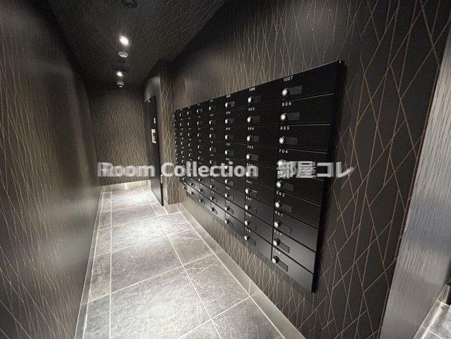 エントランス　※同物件他部屋写真 反転、色違いの場合有 現況優先