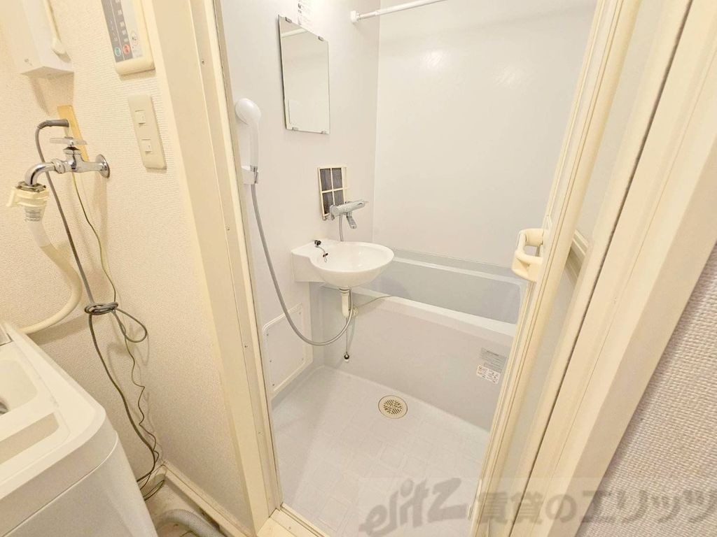 バス・シャワールーム　バス