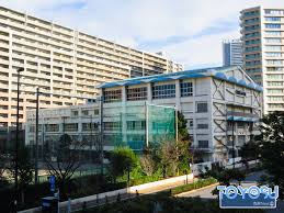 中学校　江東区立深川第五中学校（中学校）まで330m