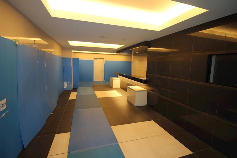 エントランス　★見学予約受付中★